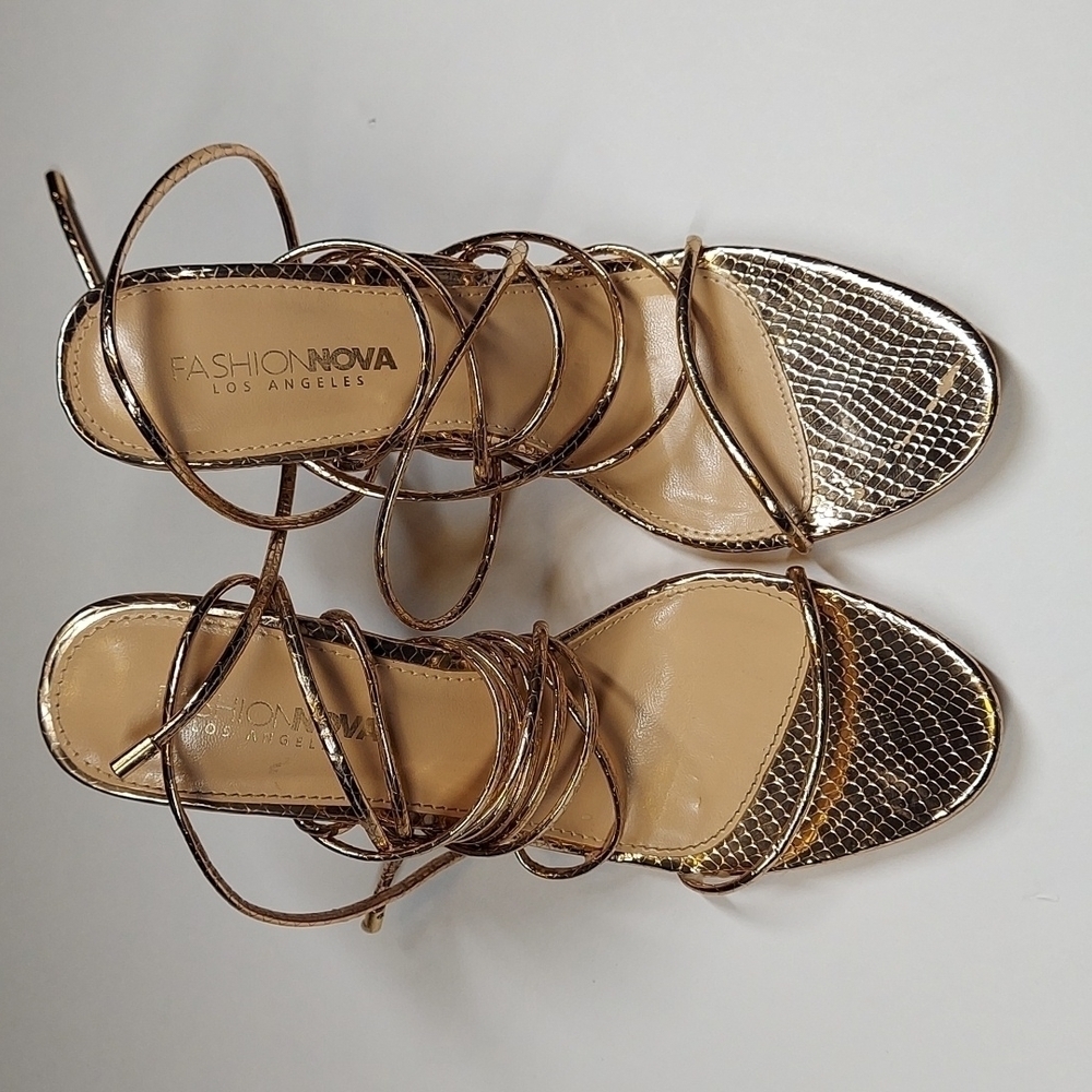 Fashion Nova Lace up Heel Size 8.5